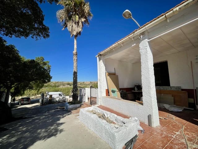 6 slaapkamer Finca/Landhuis te koop in Torrellano, Elche / Elx met zwembad - € 220.000 (Ref: 9227902)