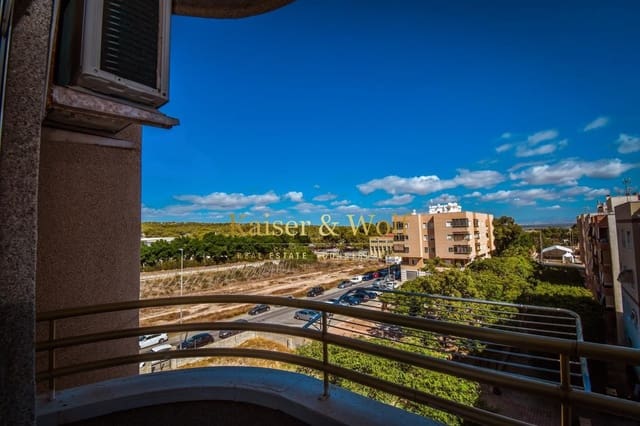 2 makuuhuone Asunto myytävänä paikassa La Marina, Elche / Elx - 137 000 € (Ref: 9235137)