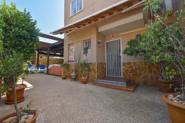 Chalet de 3 habitaciones en Norte, Santa Pola en venta con piscina garaje - 295.000 € (Ref: 9237858)