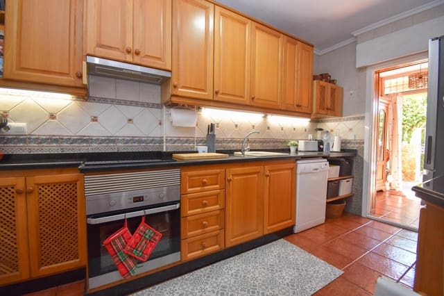 Chalet de 3 habitaciones en Norte, Santa Pola en venta con piscina garaje - 295.000 € (Ref: 9237858)