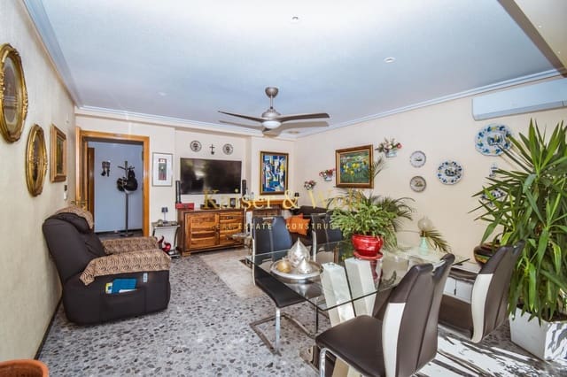 4 bedroom Flat for sale in Centro, Santa Pola with garage - € 318,000 (Ref: 9245423)