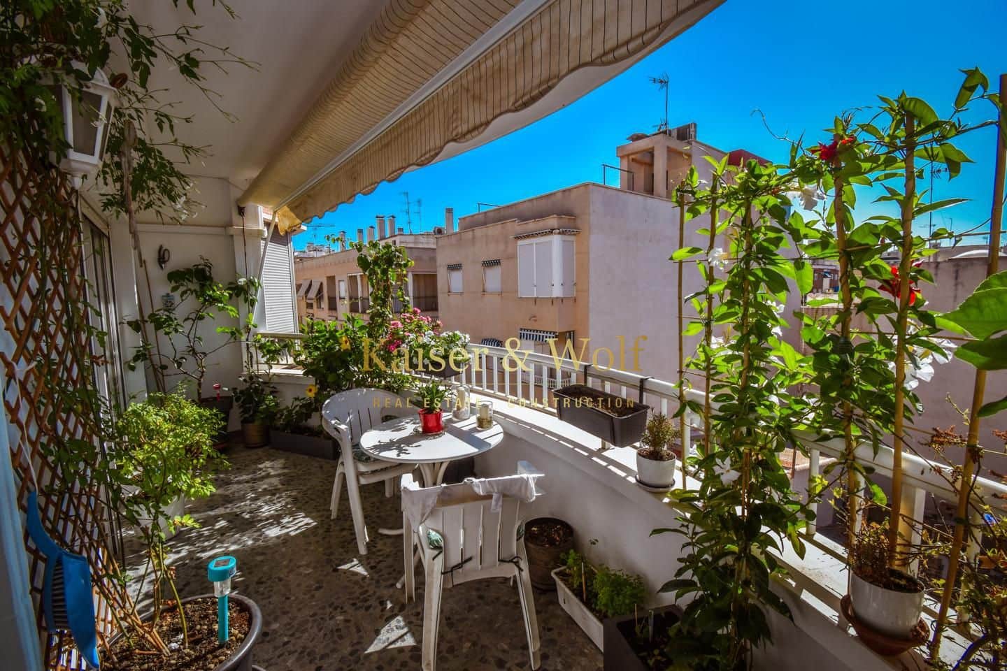 4 bedroom Flat for sale in Santa Pola with garage - € 318,000 (Ref: 9245423)