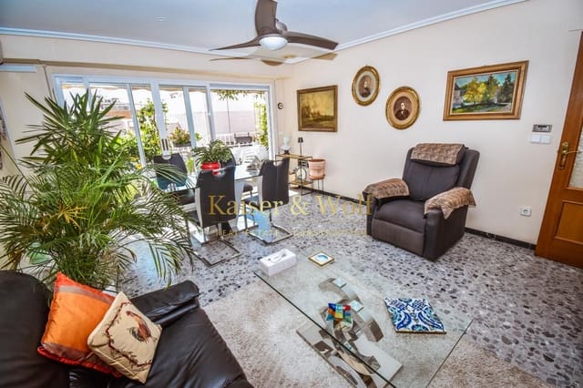 4 bedroom Flat for sale in Centro, Santa Pola with garage - € 318,000 (Ref: 9245423)