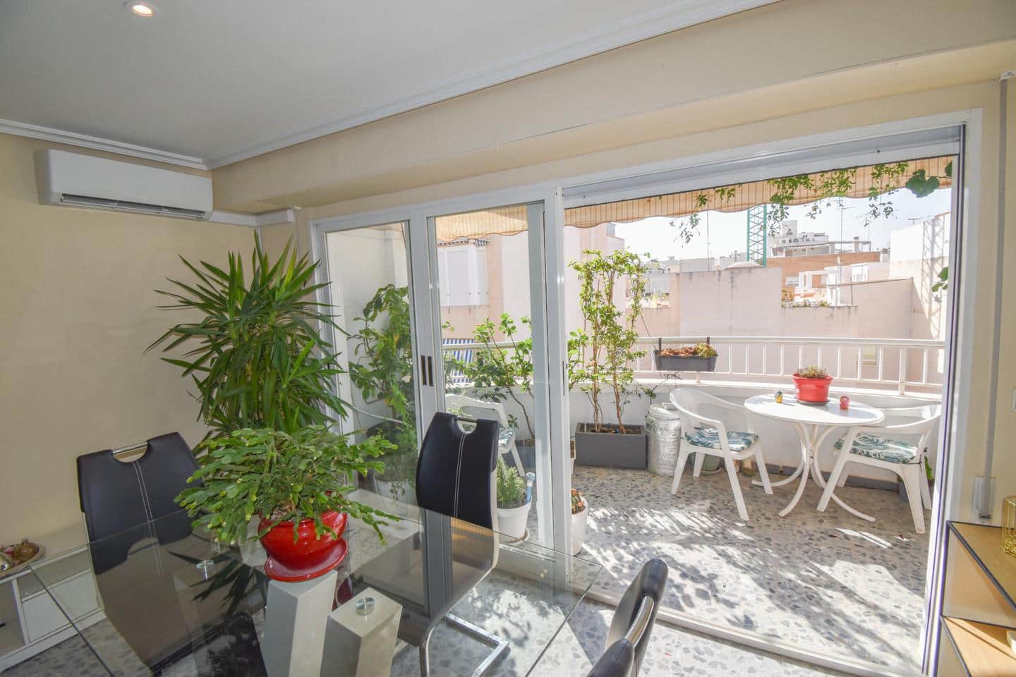 4 quarto Apartamento para venda em Santa Pola com garagem - 299 000 € (Ref: 9245423)