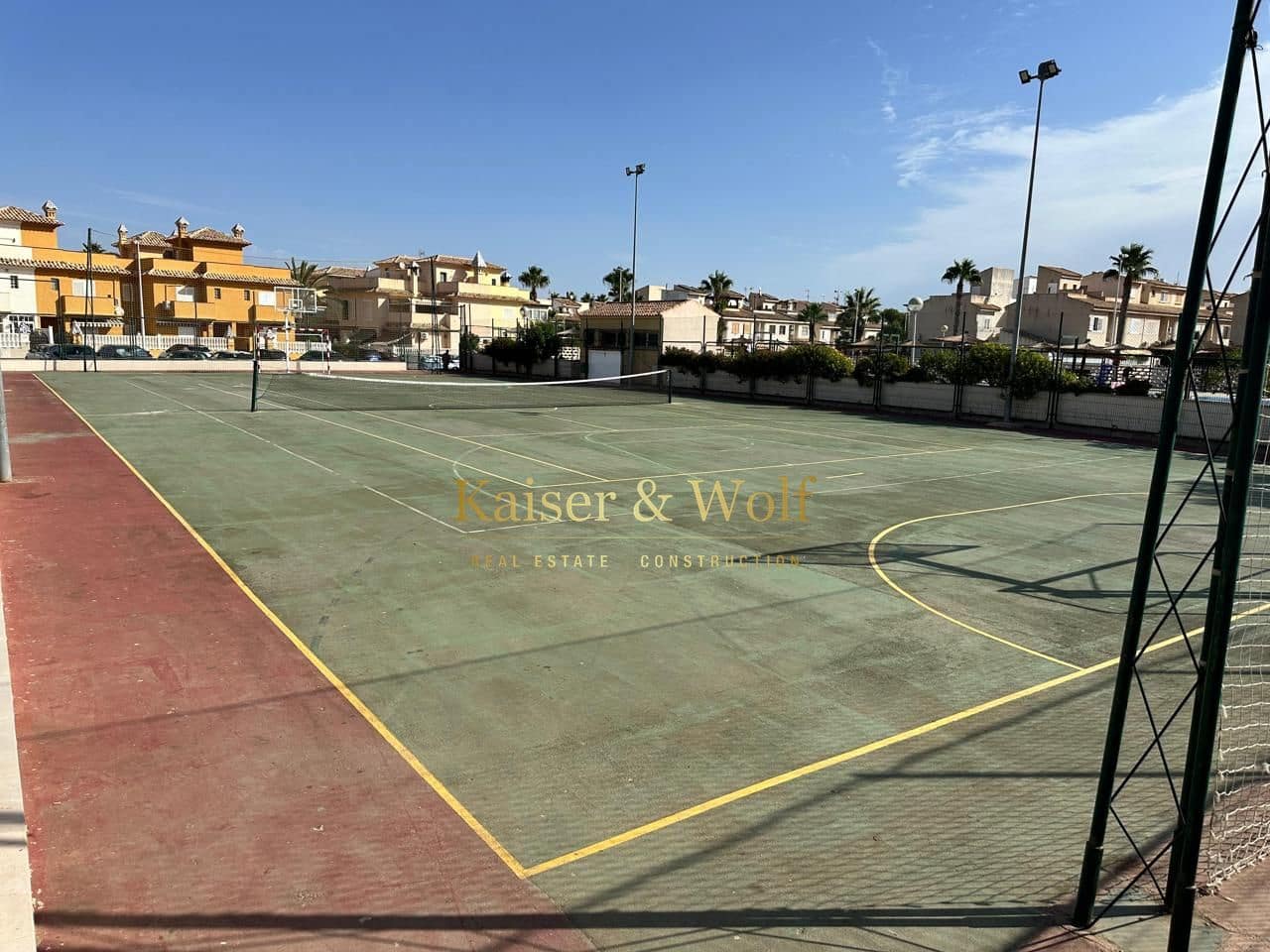 4 slaapkamer Bungalow te koop in Gran Alacant met zwembad - € 239.000 (Ref: 9302818)