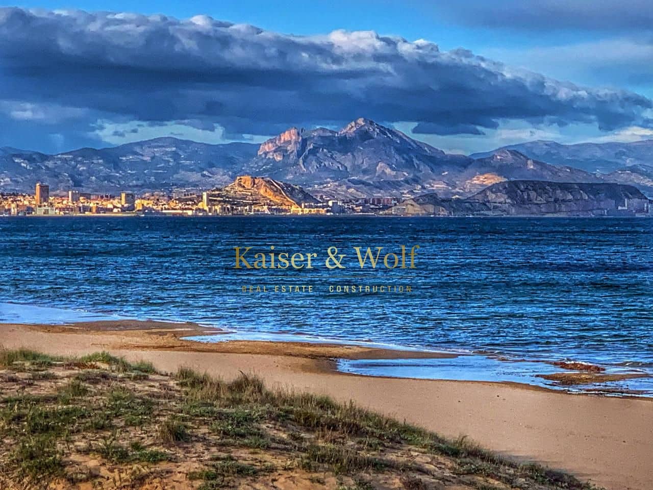 4 slaapkamer Bungalow te koop in Gran Alacant met zwembad - € 239.000 (Ref: 9302818)