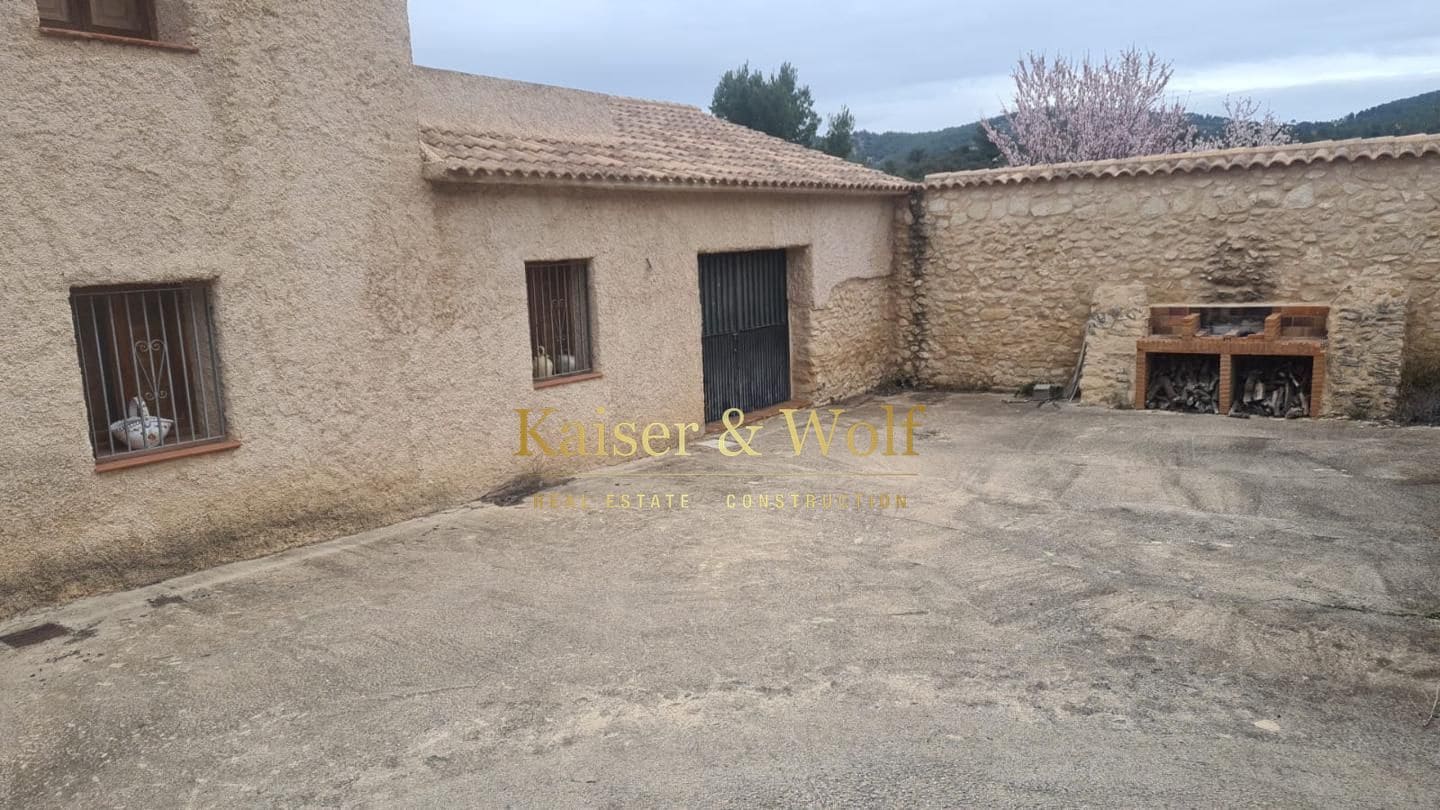 4 bedroom Finca/Country House for sale in Onil - € 489,000 (Ref: 9311574)