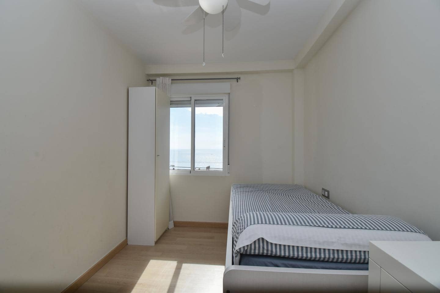 2 bedroom Flat for sale in Santa Pola with garage - € 370,000 (Ref: 9332750)