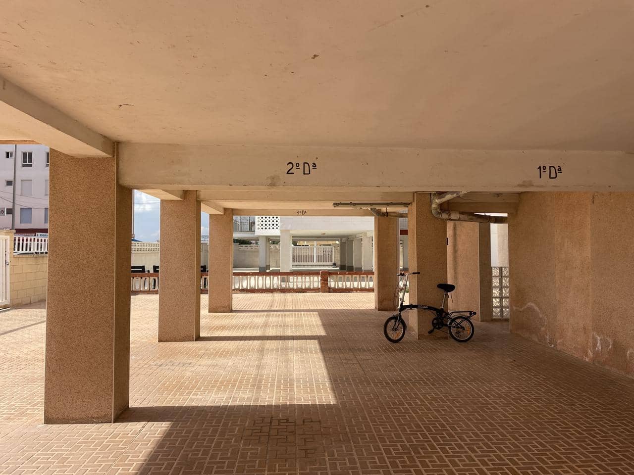 2 bedroom Flat for sale in Santa Pola with garage - € 370,000 (Ref: 9332750)