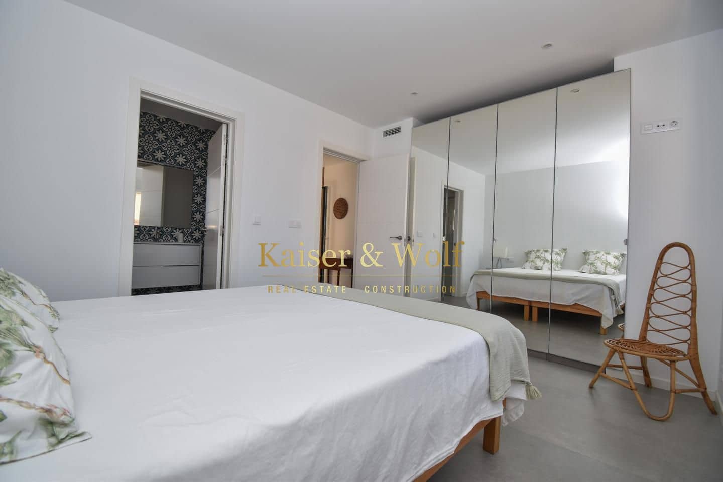 2 bedroom Flat for sale in Santa Pola - € 580,000 (Ref: 9363439)