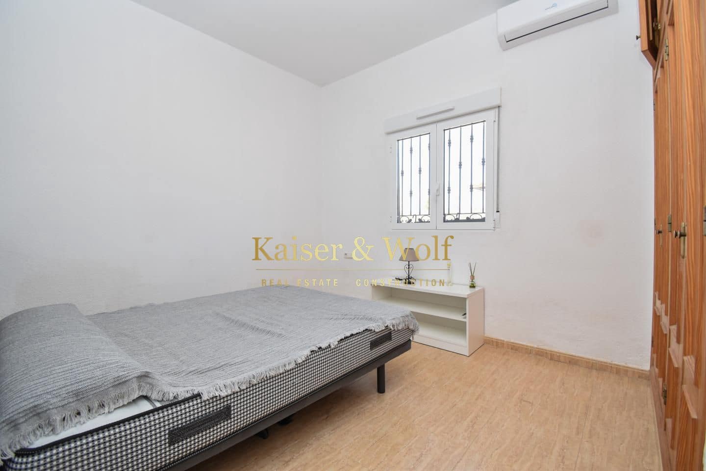 4 bedroom Finca/Country House for sale in Albatera with pool - € 330,000 (Ref: 9372312)