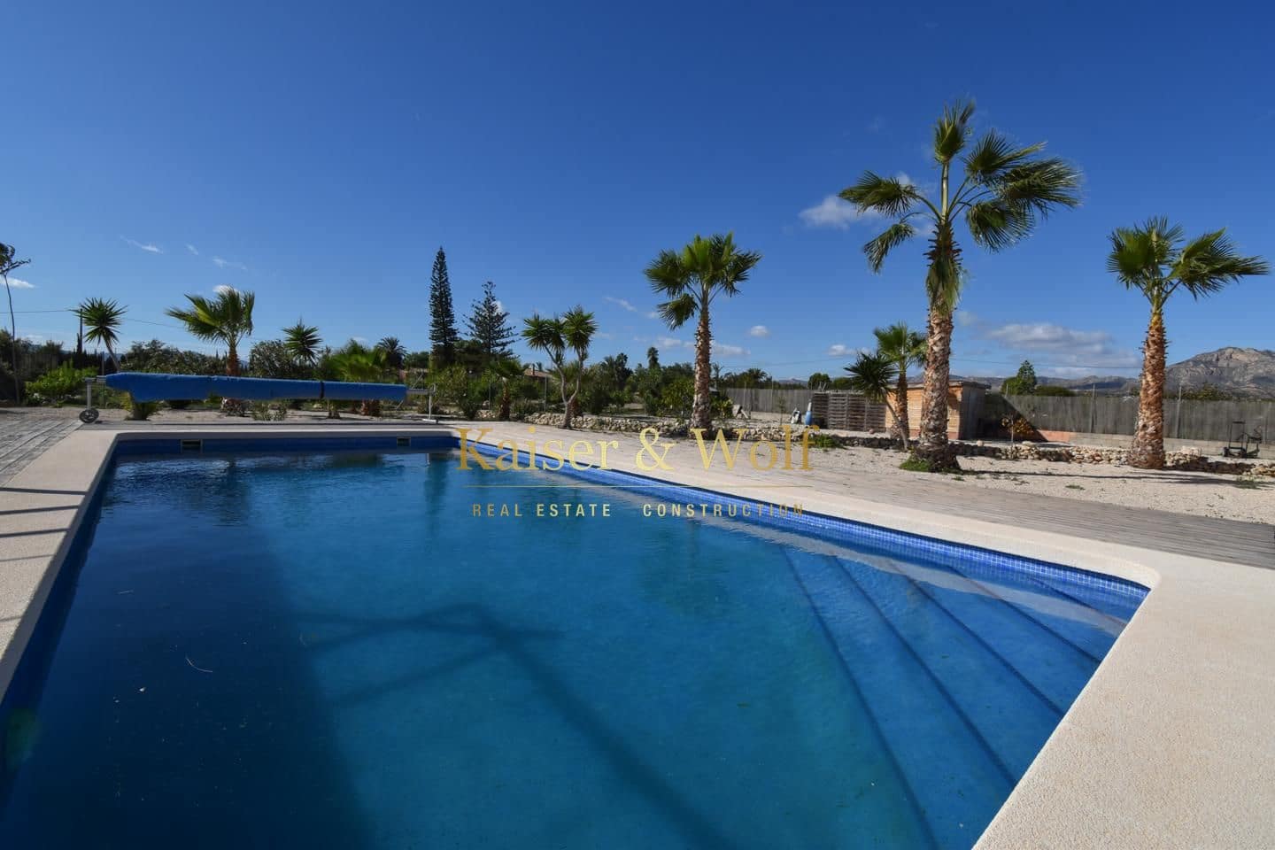 4 bedroom Finca/Country House for sale in Albatera with pool - € 330,000 (Ref: 9372312)