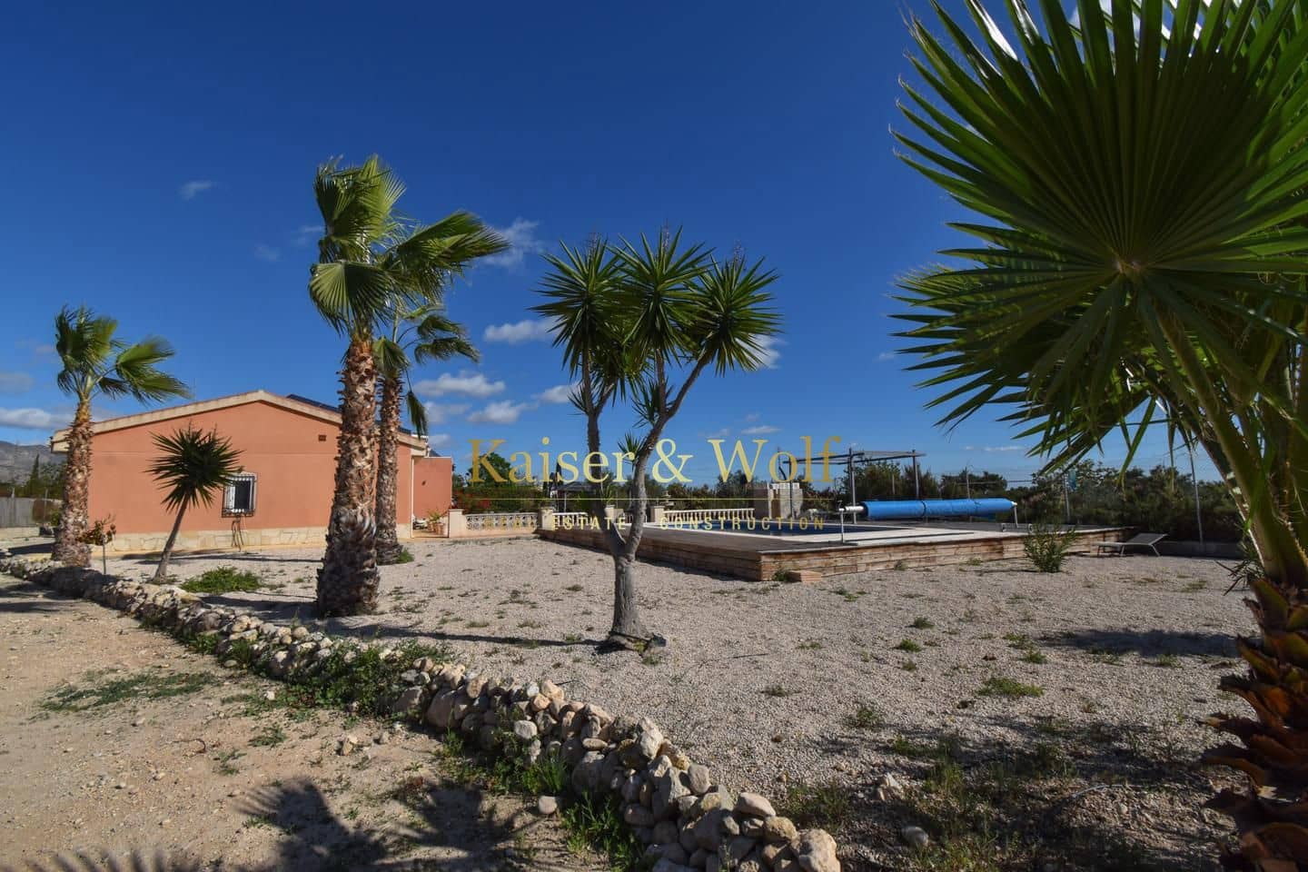 4 bedroom Finca/Country House for sale in Albatera with pool - € 330,000 (Ref: 9372312)