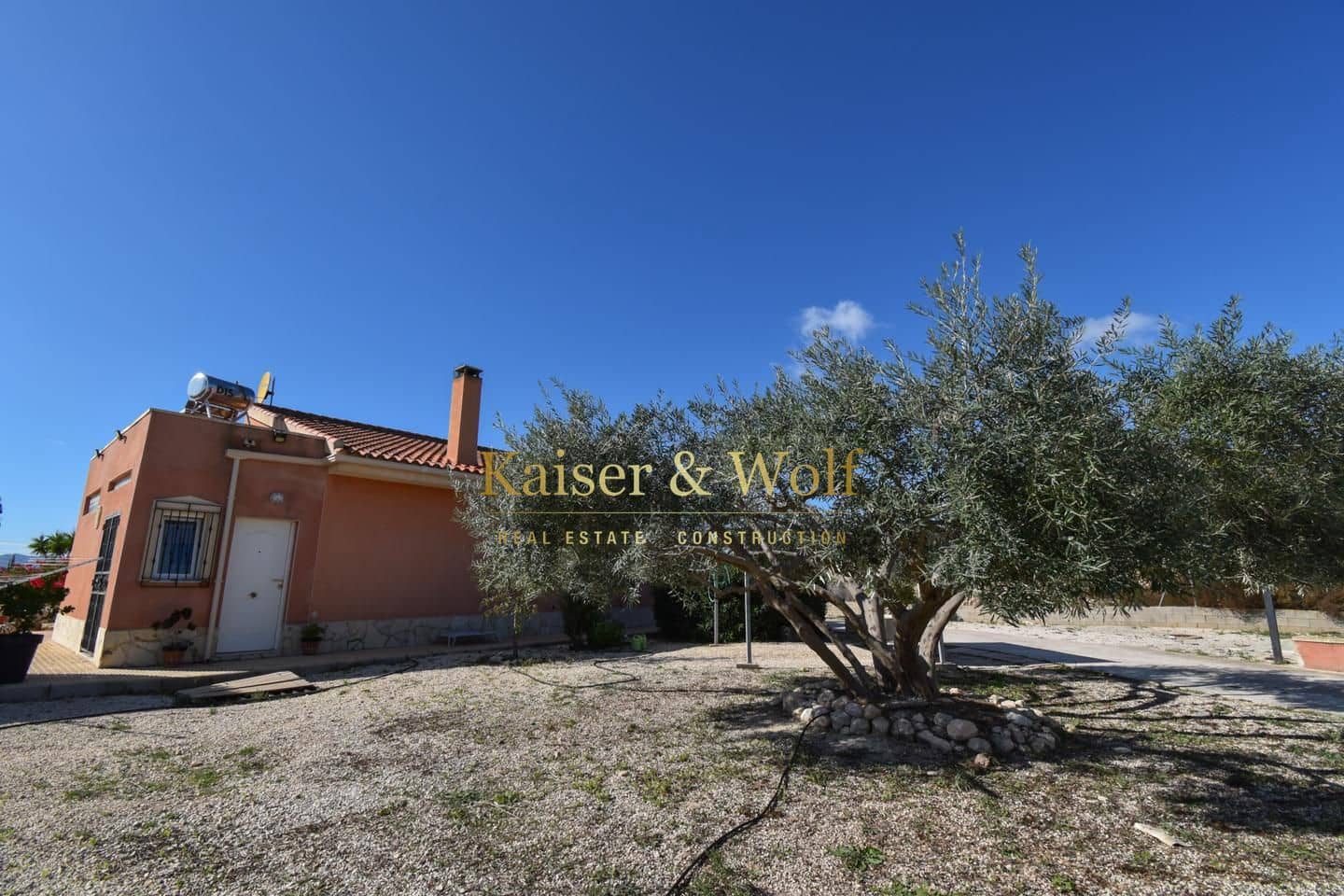 4 bedroom Finca/Country House for sale in Albatera with pool - € 330,000 (Ref: 9372312)