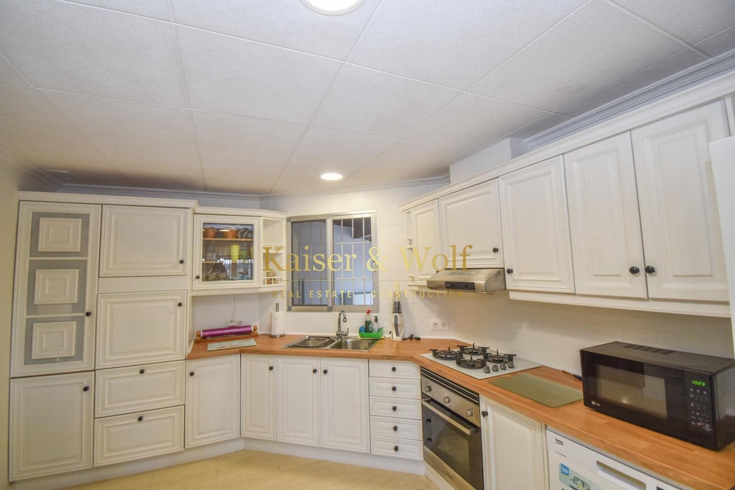 4 bedroom Finca/Country House for sale in Las Bayas with pool - € 310,000 (Ref: 9401043)