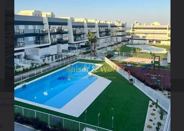2 bedroom Flat for sale in Alicante / Alacant city with garage - € 399,000 (Ref: 9414528)