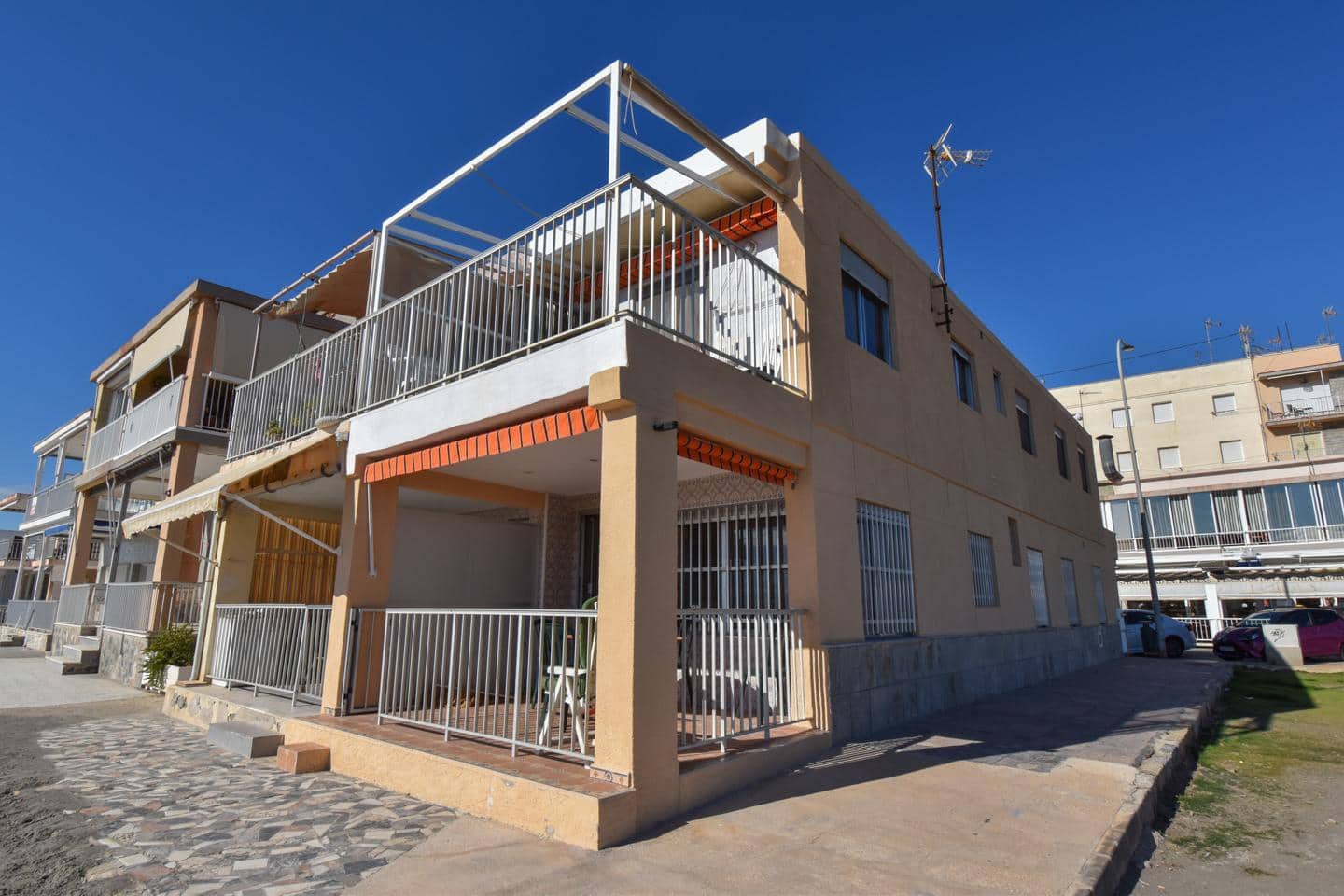 3 bedroom Villa for sale in Santa Pola - € 499,000 (Ref: 9414603)