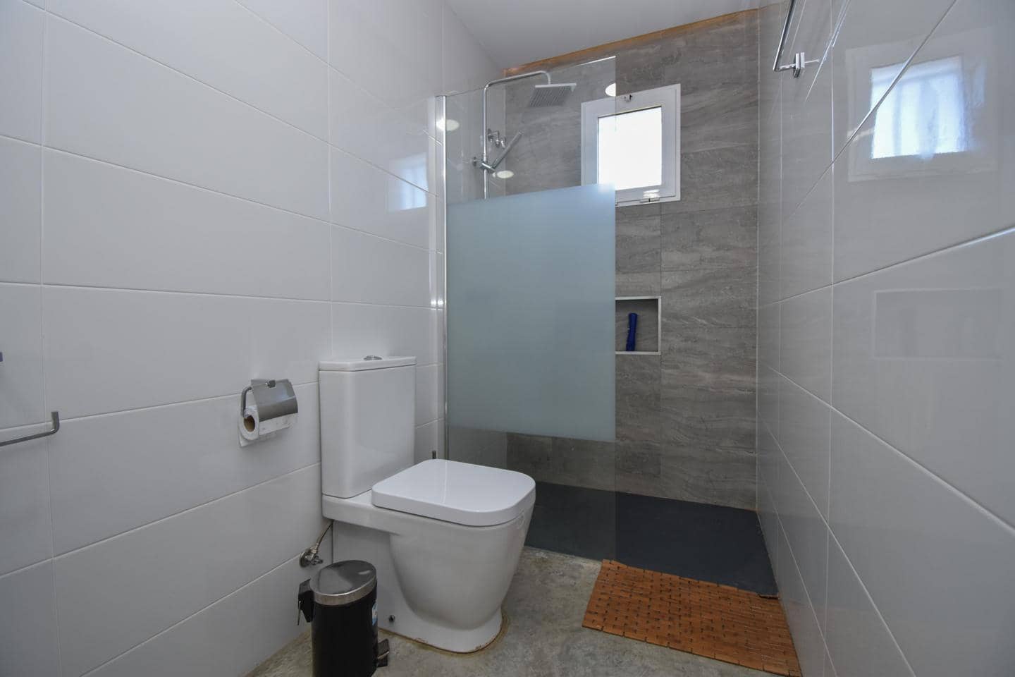 5 makuuhuone Maalaistalo myytävänä paikassa Las Bayas mukana uima-altaan - 590 000 € (Ref: 9425813)