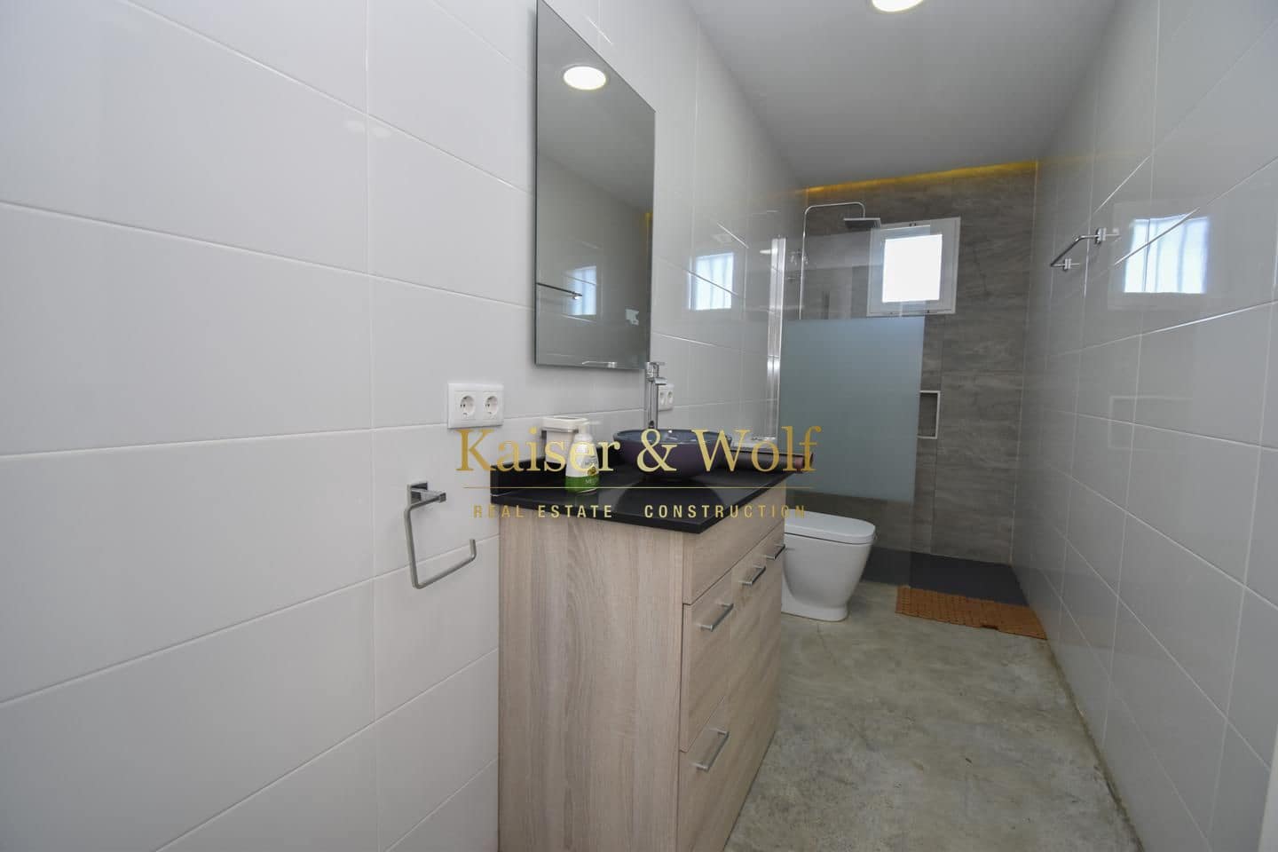 5 makuuhuone Maalaistalo myytävänä paikassa Las Bayas mukana uima-altaan - 590 000 € (Ref: 9425813)