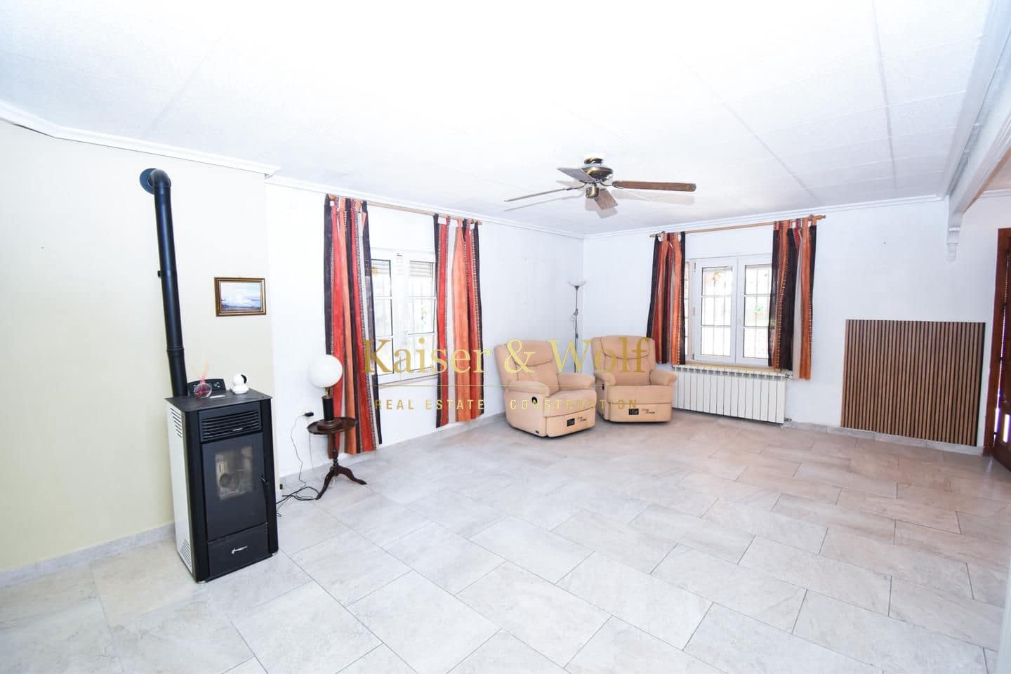 6 bedroom Villa for sale in Albatera with pool - € 420,000 (Ref: 9432729)