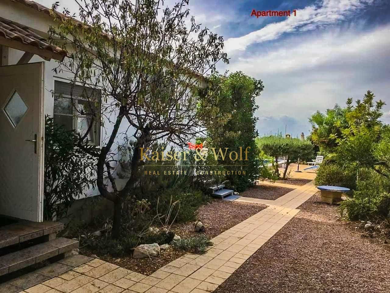 6 bedroom Villa for sale in Albatera with pool - € 420,000 (Ref: 9432729)