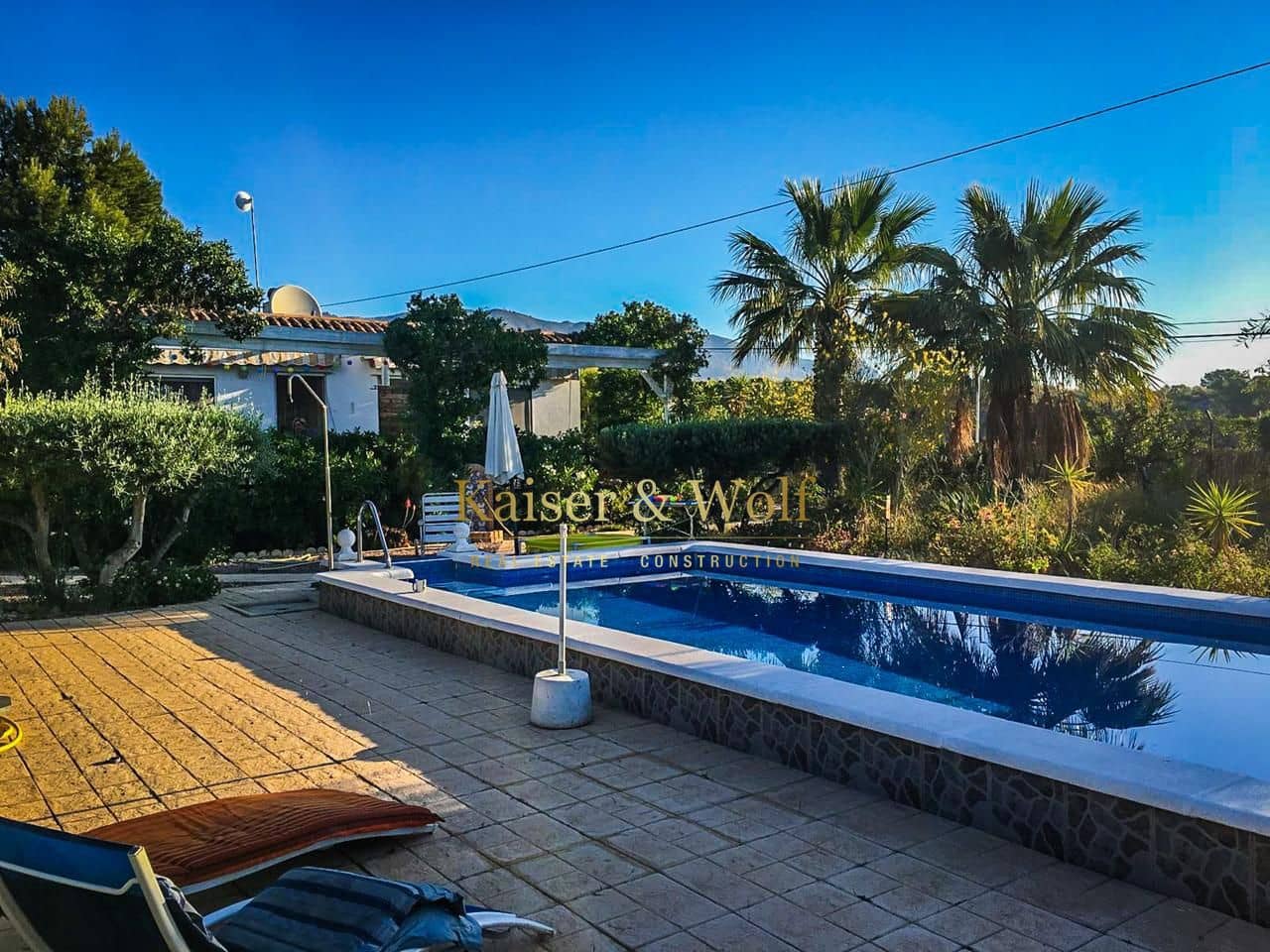 6 bedroom Villa for sale in Albatera with pool - € 420,000 (Ref: 9432729)