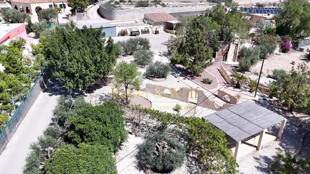 5 Zimmer Finca/Landgut zu verkaufen in Alicante / Alacant Stadt mit Pool Garage - 422.000 € (Ref: 9432730)