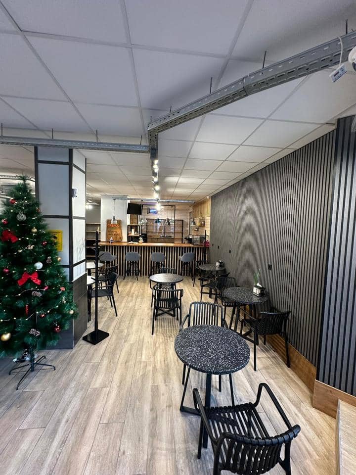 2 slaapkamer Bedrijf te koop in Elche / Elx - € 209.000 (Ref: 9438256)