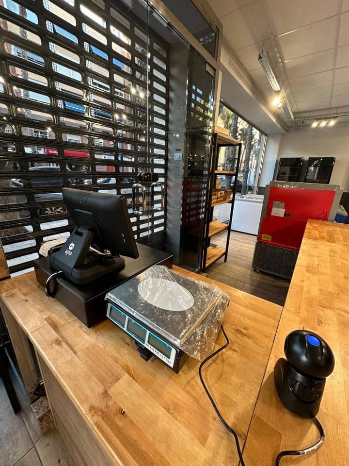 2 slaapkamer Bedrijf te koop in Elche / Elx - € 209.000 (Ref: 9438256)