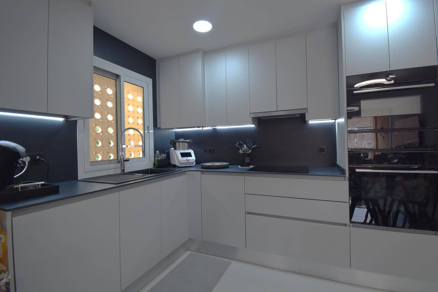 2 soveværelse Lejlighed til salg i Santa Pola med swimmingpool garage - € 305.000 (Ref: 9449796)