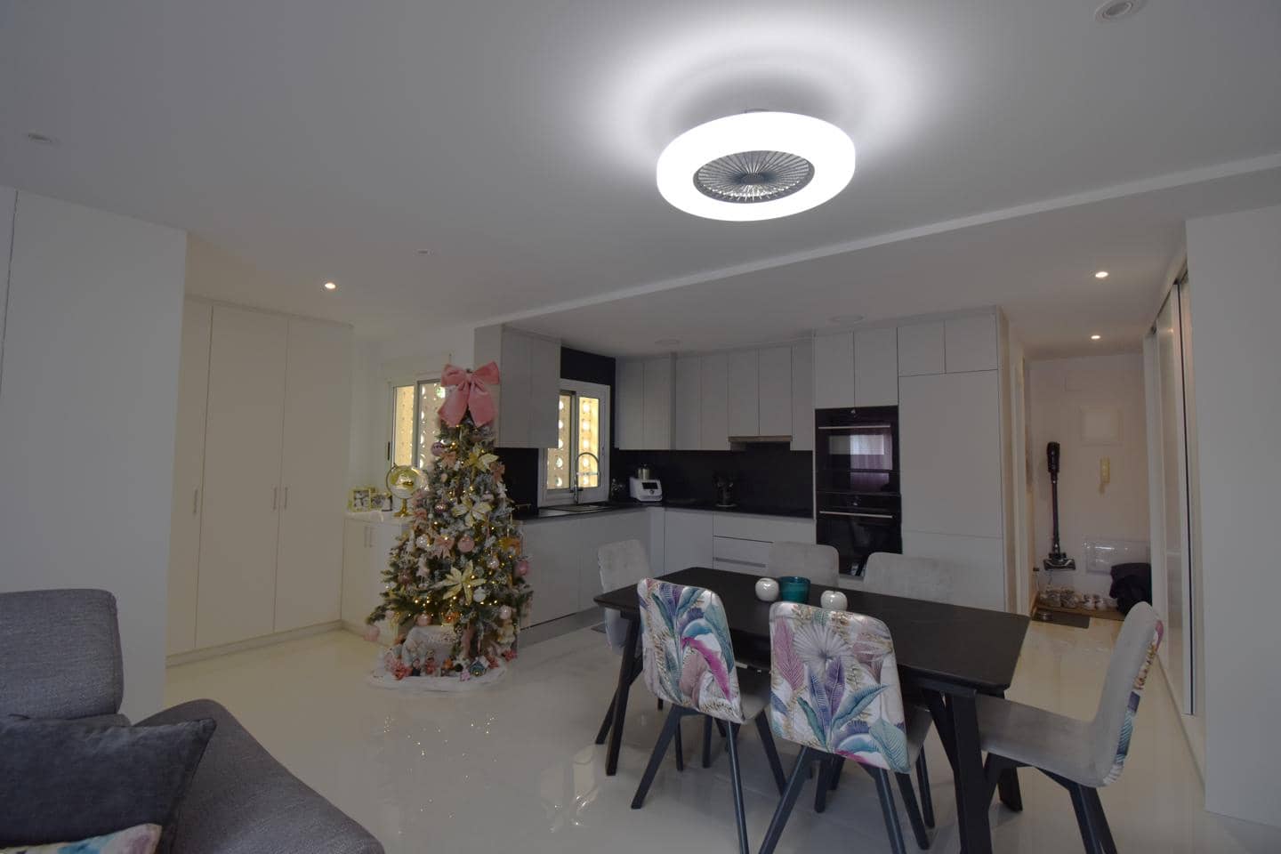 2 soveværelse Lejlighed til salg i Santa Pola med swimmingpool garage - € 305.000 (Ref: 9449796)