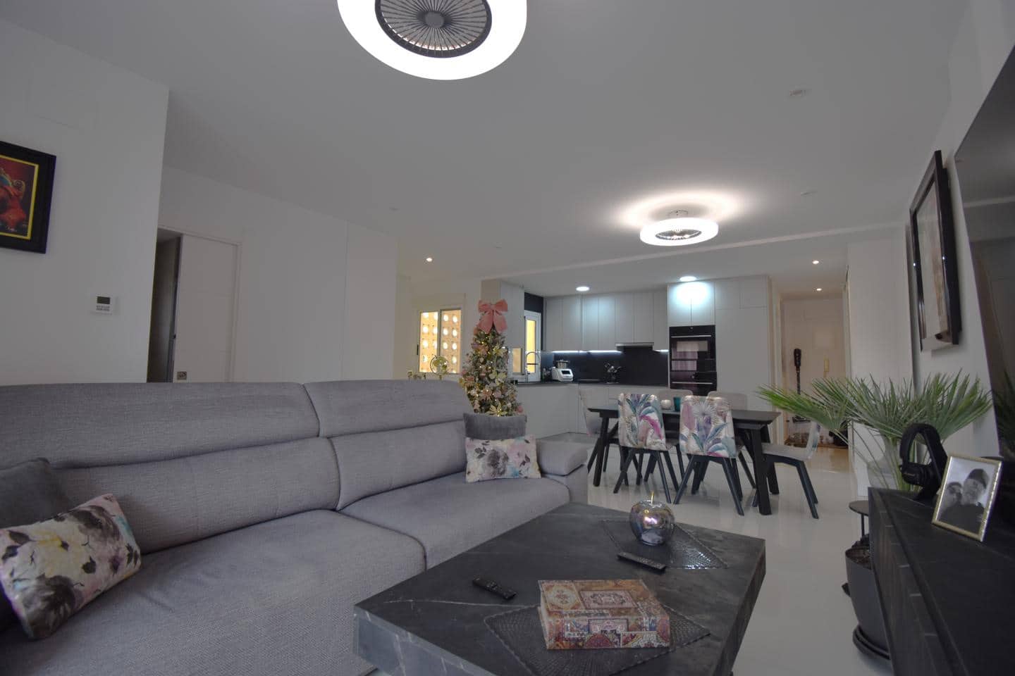 2 soveværelse Lejlighed til salg i Santa Pola med swimmingpool garage - € 305.000 (Ref: 9449796)