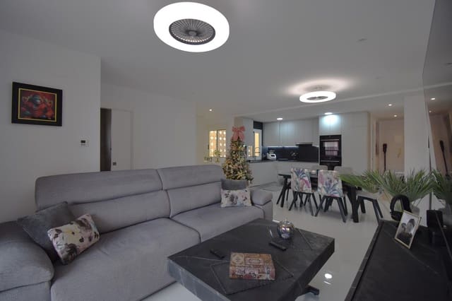 2 soveværelse Lejlighed til salg i Calas Santiago Bernabéu, Santa Pola med swimmingpool garage - € 305.000 (Ref: 9449796)