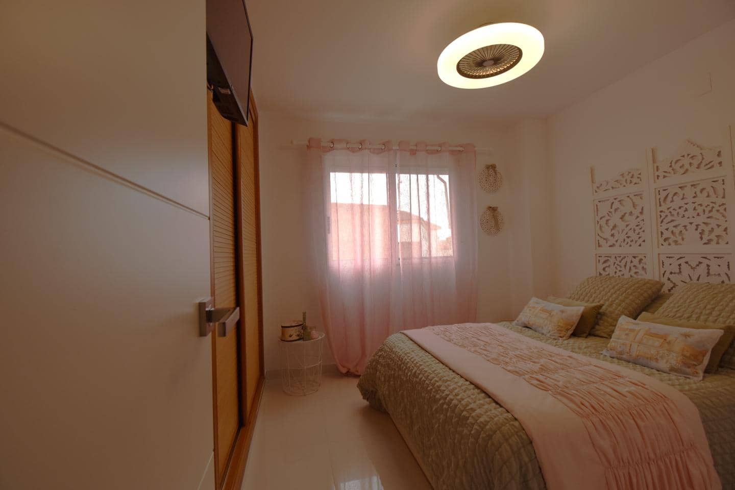 2 soveværelse Lejlighed til salg i Santa Pola med swimmingpool garage - € 305.000 (Ref: 9449796)