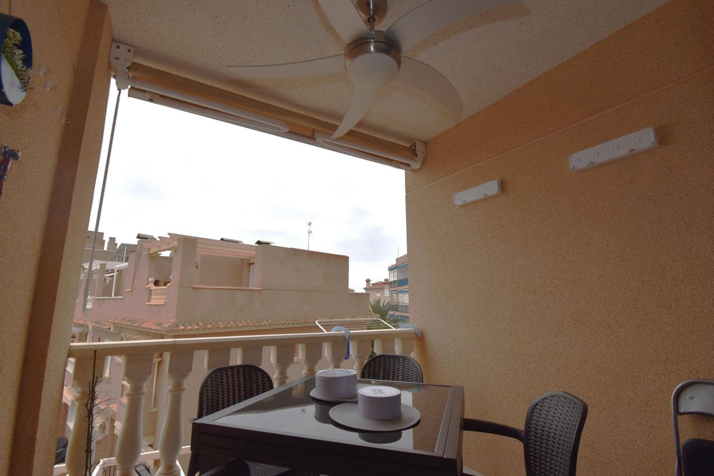 2 soveværelse Lejlighed til salg i Santa Pola med swimmingpool garage - € 305.000 (Ref: 9449796)