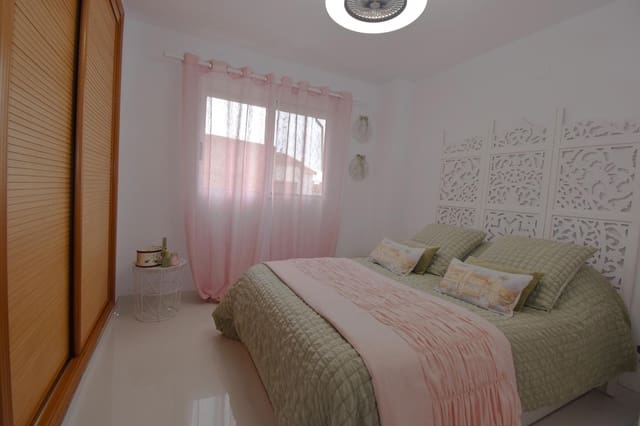 2 soveværelse Lejlighed til salg i Calas Santiago Bernabéu, Santa Pola med swimmingpool garage - € 305.000 (Ref: 9449796)