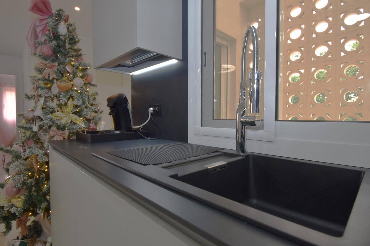 2 soveværelse Lejlighed til salg i Santa Pola med swimmingpool garage - € 305.000 (Ref: 9449796)