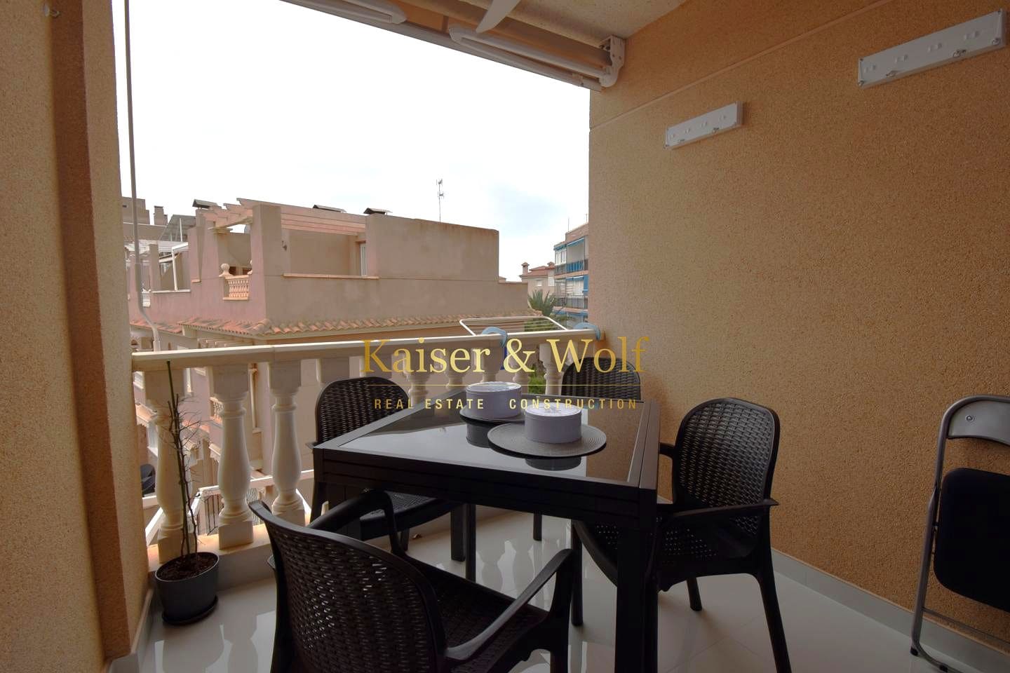 Piso de 2 habitaciones en Santa Pola en venta con piscina garaje - 299.500 € (Ref: 9449796)