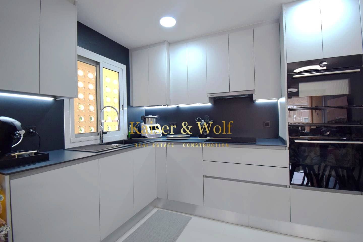 Piso de 2 habitaciones en Santa Pola en venta con piscina garaje - 299.500 € (Ref: 9449796)