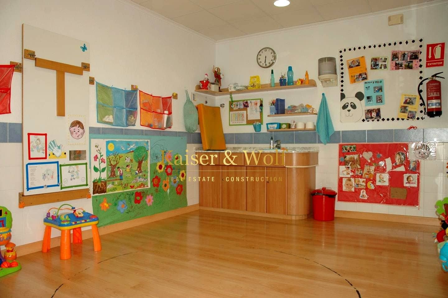 3 bedroom Villa for sale in Santa Pola - € 185,000 (Ref: 9484059)