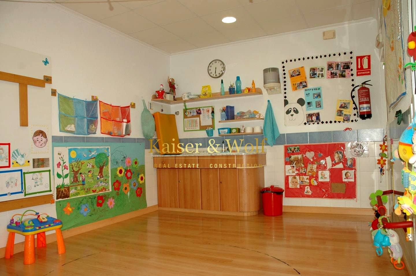 3 bedroom Villa for sale in Santa Pola - € 185,000 (Ref: 9484059)