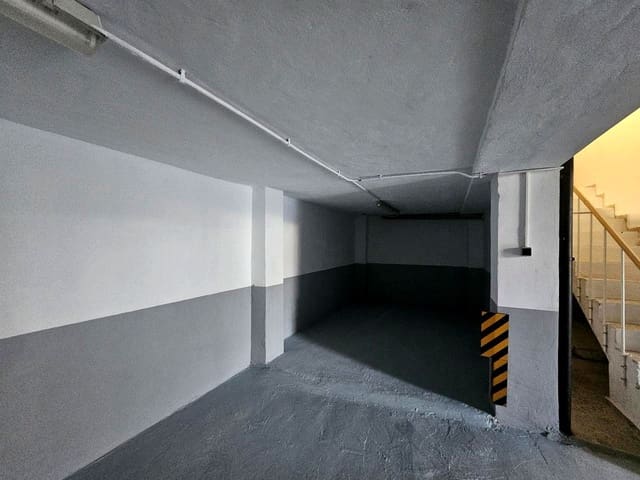 Garage te huur in Centro, Santa Pola - € 120 (Ref: 9496481)