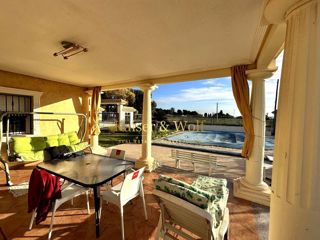 5 Zimmer Villa zu verkaufen in Elche / Elx mit Pool - 550.000 € (Ref: 9523365)