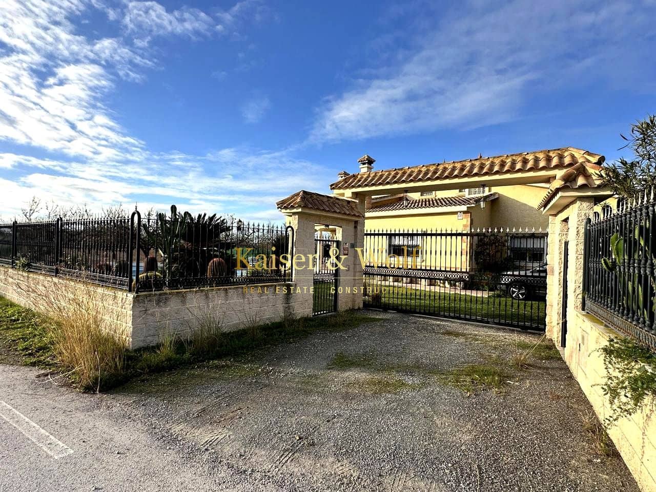 5 Zimmer Villa zu verkaufen in Elche / Elx mit Pool - 550.000 € (Ref: 9523365)