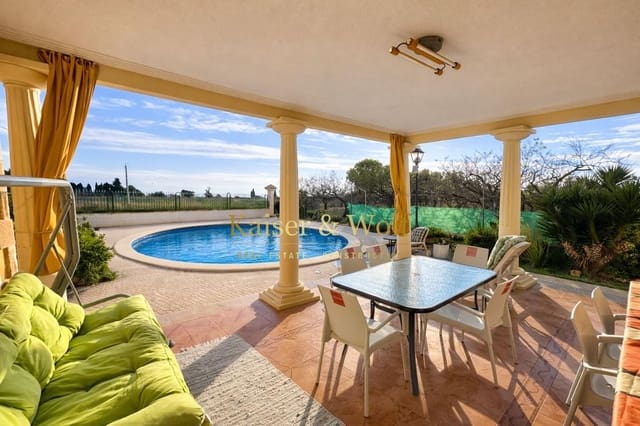 5 soveværelse Villa til salg i Torrellano, Elche / Elx med swimmingpool - € 550.000 (Ref: 9523365)