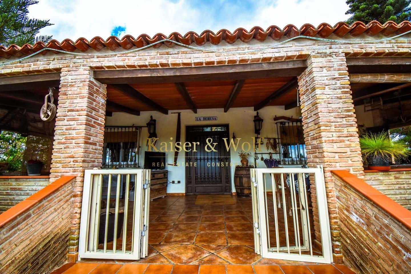Finca/Casa Rural de 4 habitaciones en Alicante / Alacant ciudad en venta - 365.000 € (Ref: 9544497)