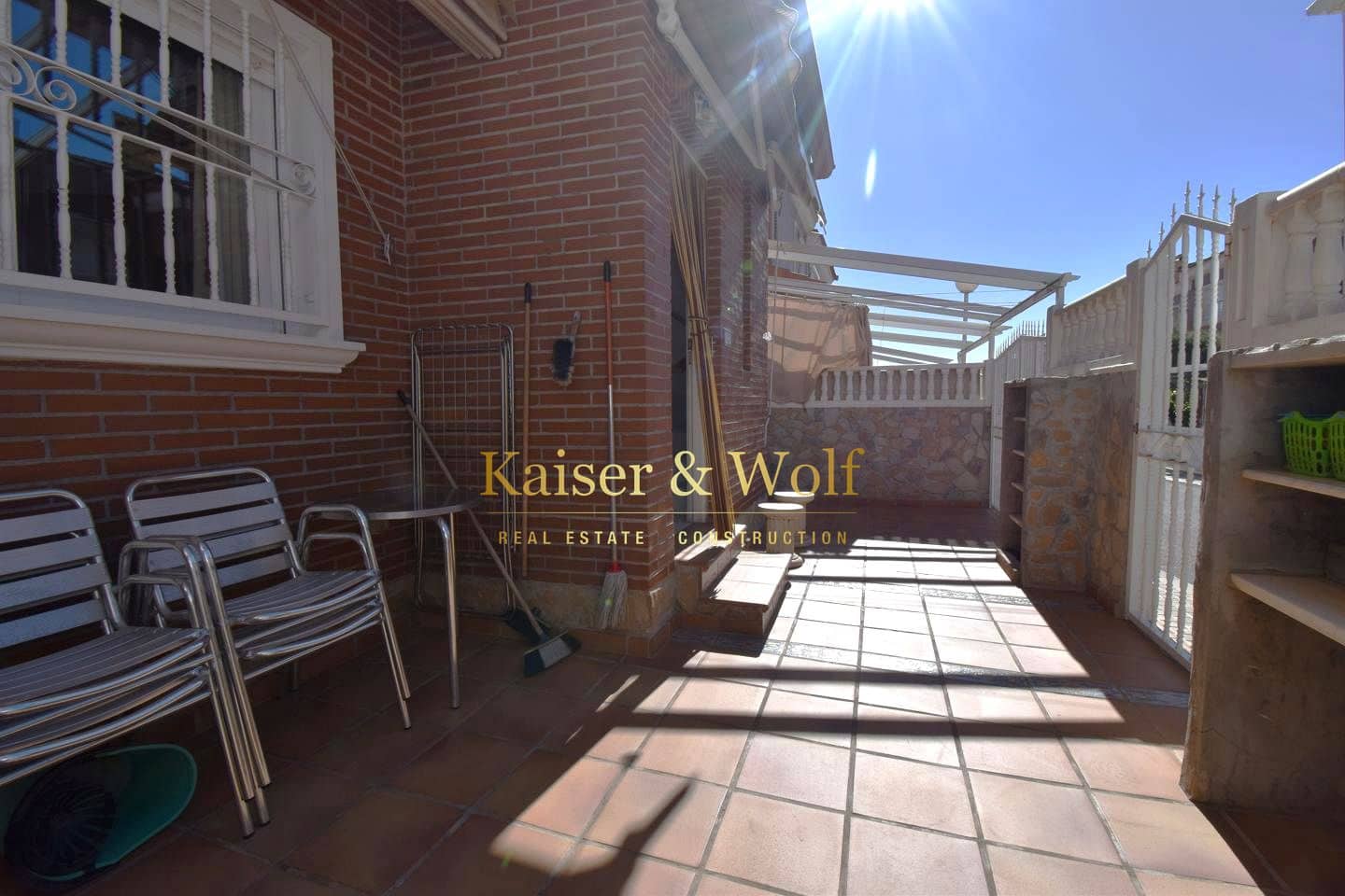 4 soveværelse Bungalow til salg i Santa Pola med swimmingpool garage - € 240.000 (Ref: 9570085)