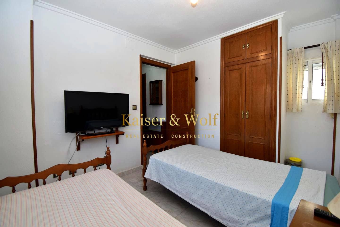 4 soveværelse Bungalow til salg i Santa Pola med swimmingpool garage - € 240.000 (Ref: 9570085)