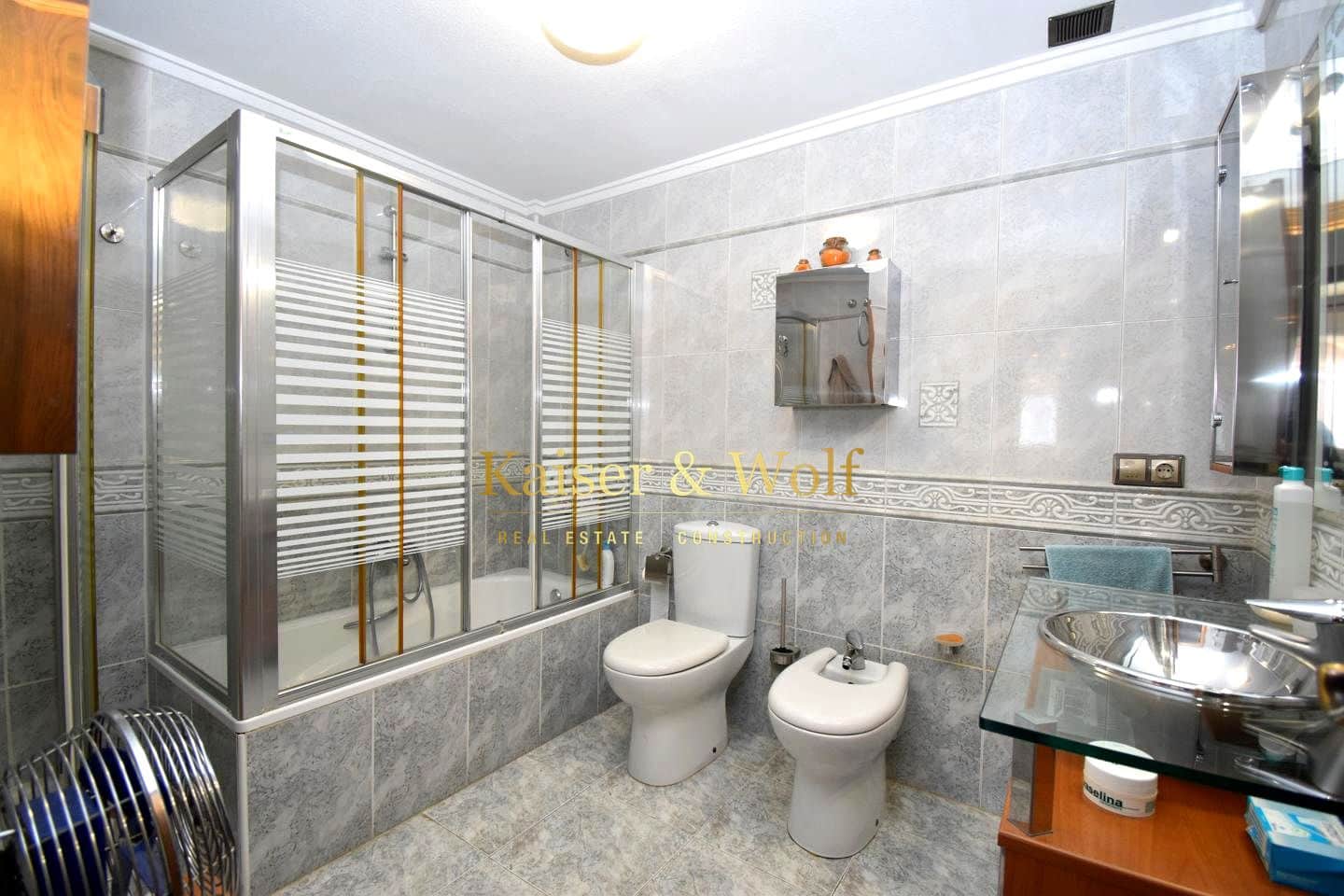 4 soveværelse Bungalow til salg i Santa Pola med swimmingpool garage - € 240.000 (Ref: 9570085)