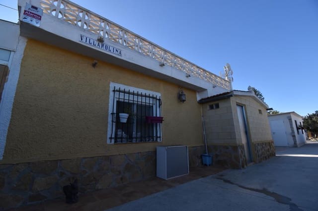 1 makuuhuone Maalaistalo myytävänä paikassa La Marina, Elche / Elx mukana uima-altaan - 220 000 € (Ref: 9588313)